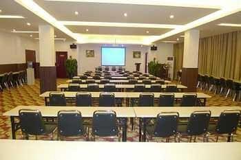 Zhengzhou Youna Hotel Huaihe Road מראה חיצוני תמונה