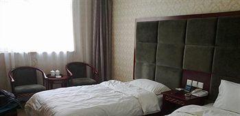 Zhengzhou Youna Hotel Huaihe Road מראה חיצוני תמונה