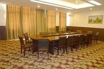 Zhengzhou Youna Hotel Huaihe Road מראה חיצוני תמונה